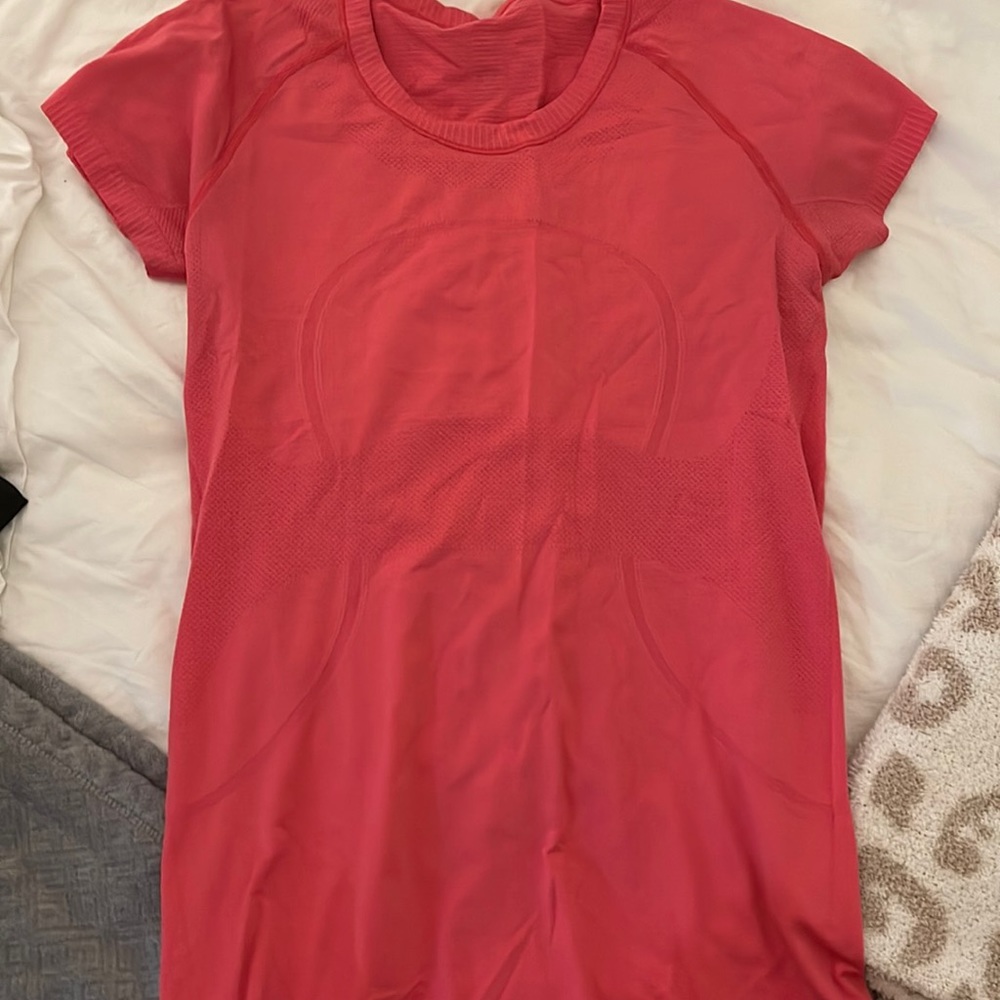 Watermelon pink lululemon short sleeve